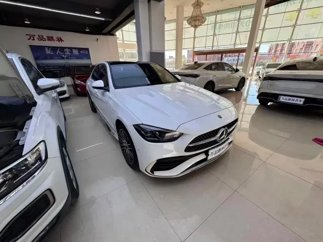 Mercedes-Benz C-Class — Фото автомобиля 3