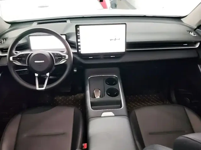 Haval H6 — Фото автомобиля 9