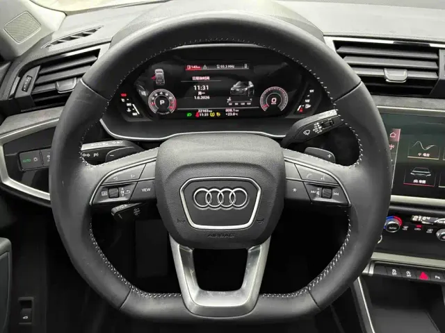 Audi Q3 — Фото автомобиля 8