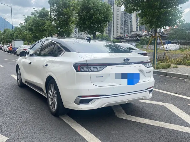 Ford Mondeo — Фото автомобиля 13
