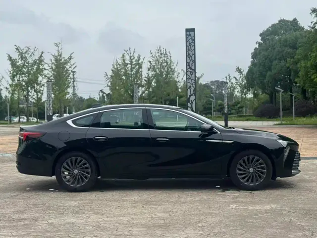 Buick LaCrosse — Фото автомобиля 4