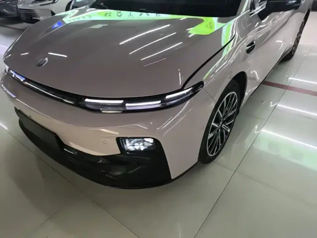 Leapmotor B01 — Фото автомобиля 23