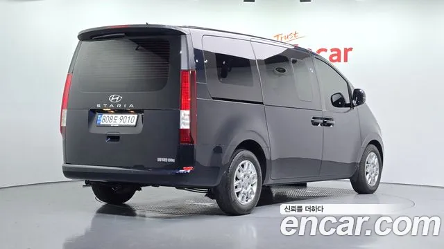 Hyundai Staria Staria Карго 5 мест — Фото автомобиля 2