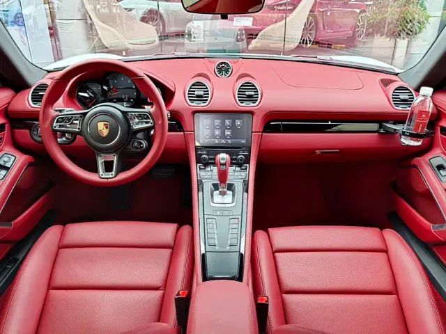 Porsche 718 — Фото автомобиля 23