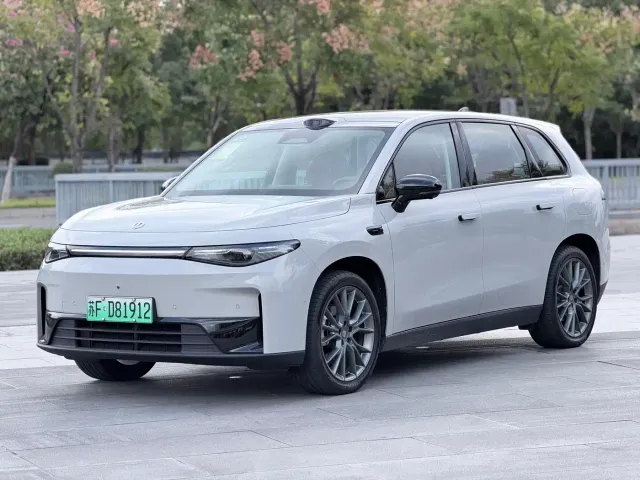 Фотография автомобиля — Leapmotor C10