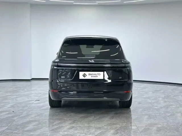 Li Auto L9 — Фото автомобиля 5