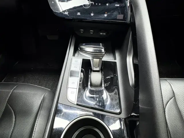 Hyundai Elantra — Фото автомобиля 16