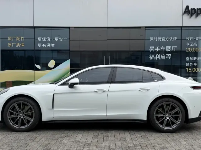 Porsche Panamera — Фото автомобиля 5