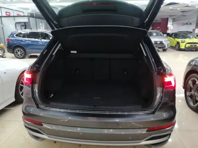 Audi Q3 — Фото автомобиля 14