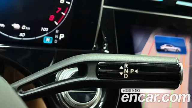 Mercedes-Benz E-Class — Фото автомобиля 9