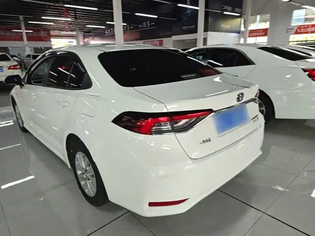 Toyota Corolla — Фото автомобиля 22