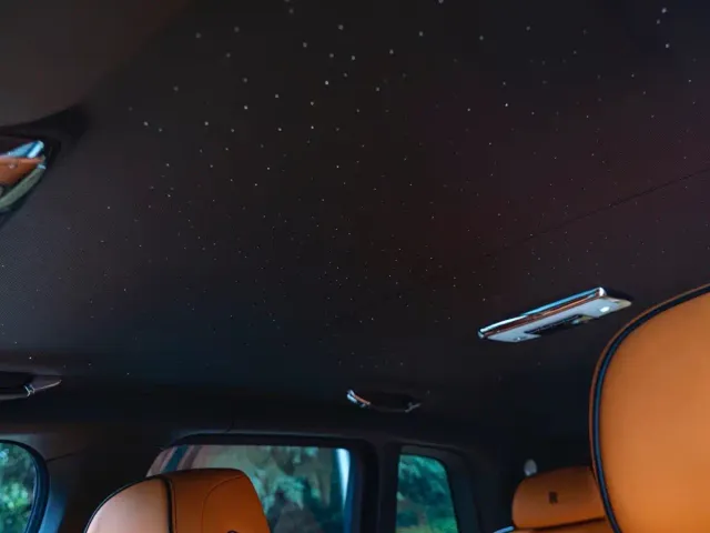 Rolls-Royce Cullinan — Фото автомобиля 16