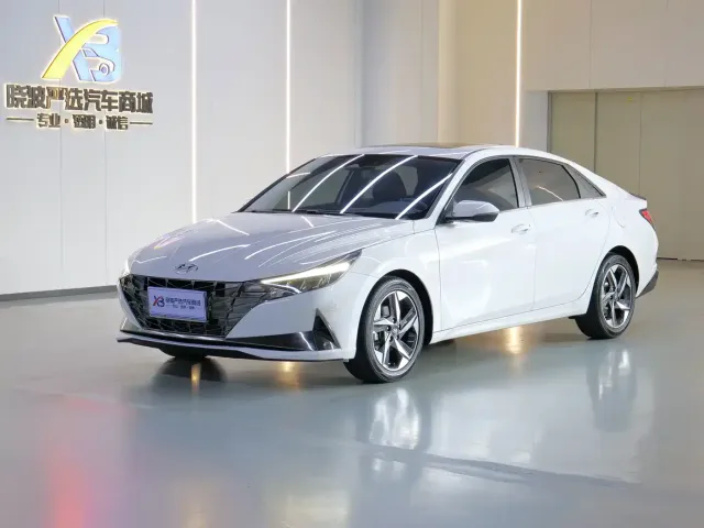 Фотография автомобиля — Hyundai Elantra