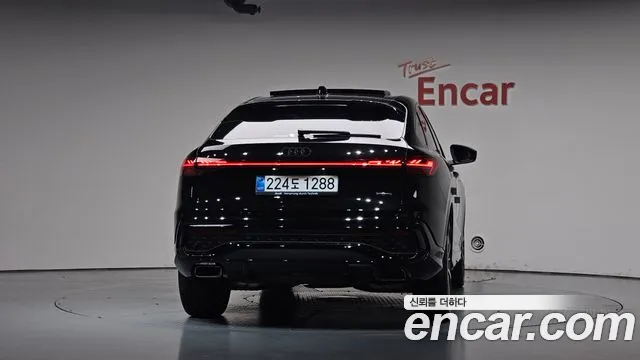 Audi Q5 — Фото автомобиля 3