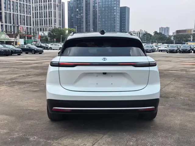 Nio ES6 — Фото автомобиля 5