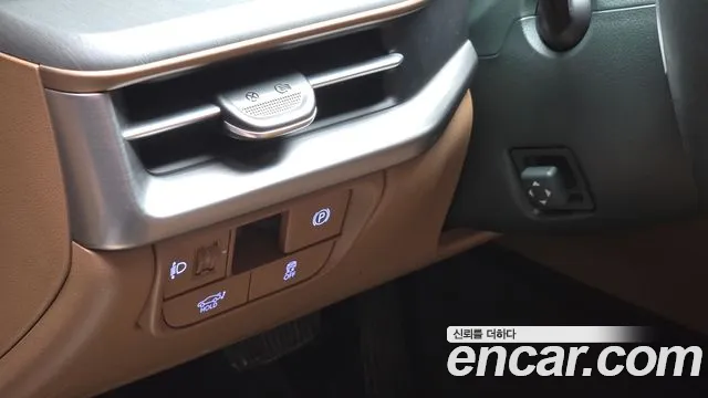 Hyundai Grandeur GN7 — Фото автомобиля 27