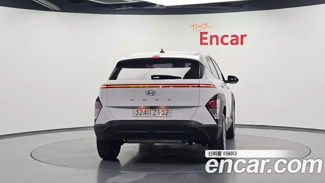 Hyundai Kona — Фото автомобиля 4