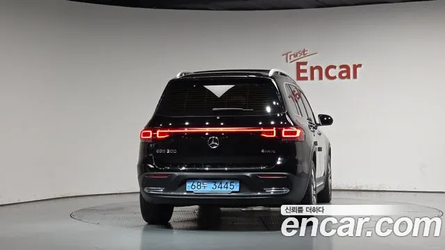 Mercedes-Benz EQB X243 — Фото автомобиля 4