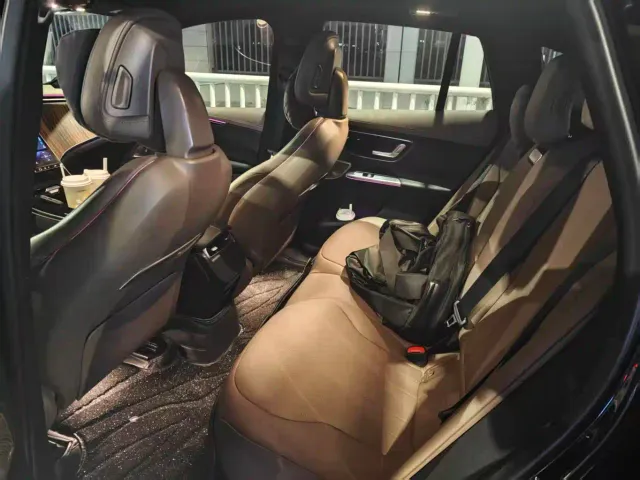 Mercedes-Benz EQE SUV — Фото автомобиля 8
