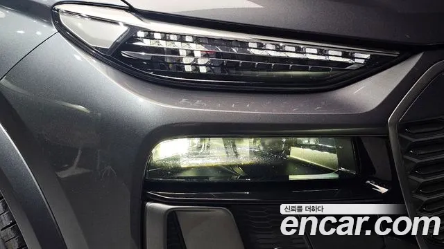 Audi Q6 e-tron — Фото автомобиля 22