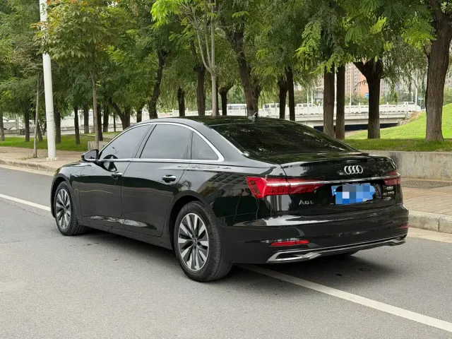 Audi A6L — Фото автомобиля 9