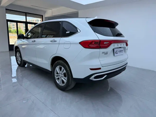 Haval M6 — Фото автомобиля 6
