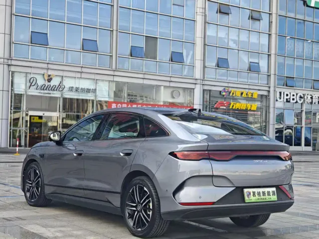 BYD Qin L — Фото автомобиля 5