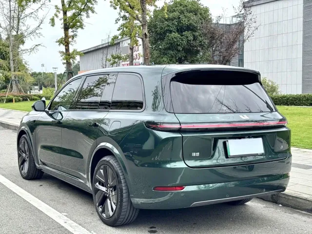 Li Auto Li Xiang L9 2022 Max — Фото автомобиля 7
