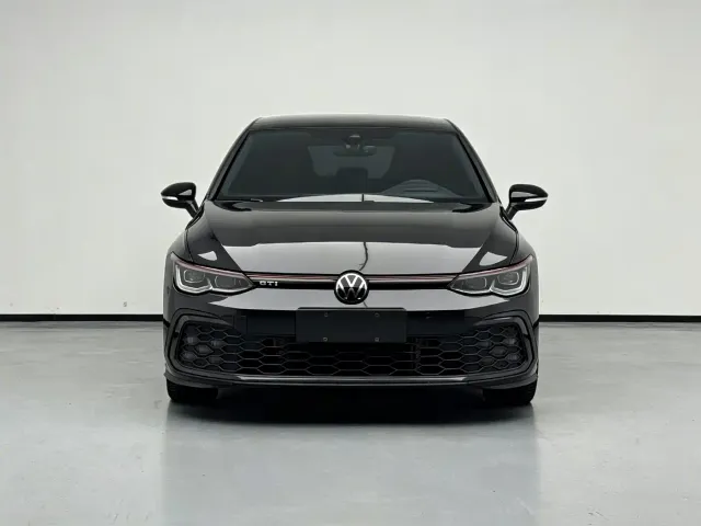 Volkswagen Golf GTI — Фото автомобиля 4