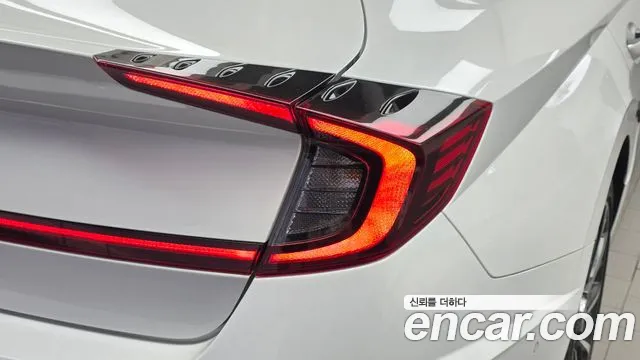 Hyundai Sonata — Фото автомобиля 8