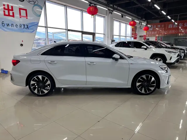 Audi A3 — Фото автомобиля 4
