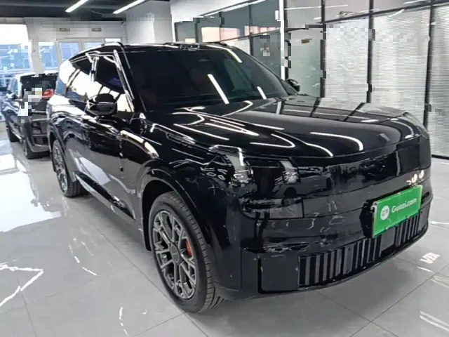 Lynk & Co 900 — Фото автомобиля 3