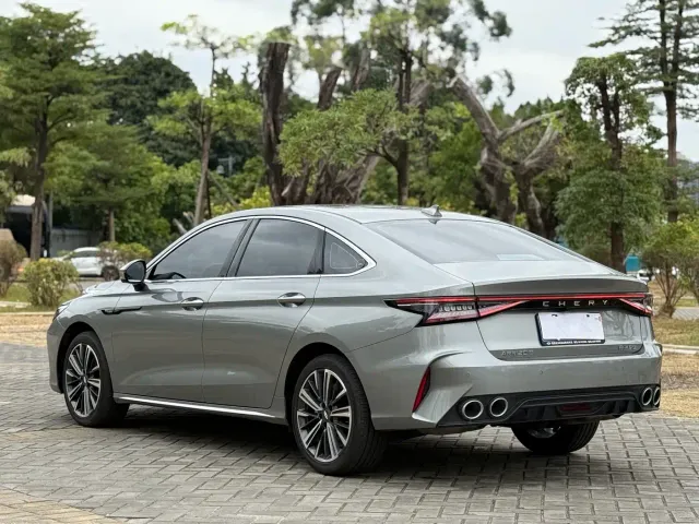 Chery Arrizo 8 — Фото автомобиля 4
