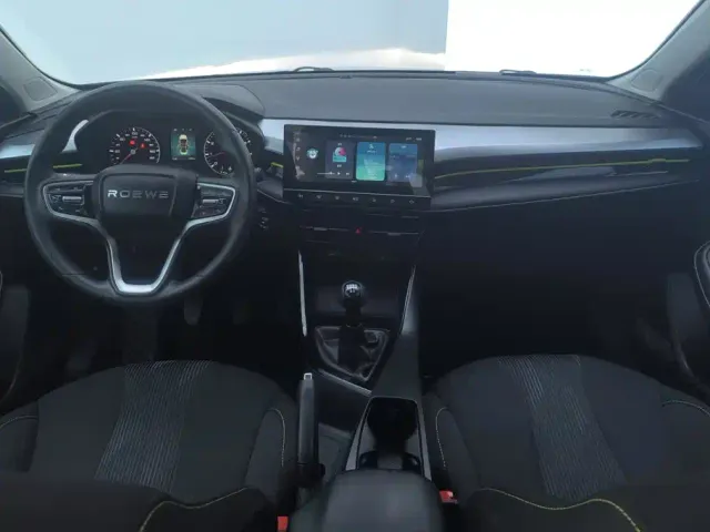 Roewe i5 — Фото автомобиля 12
