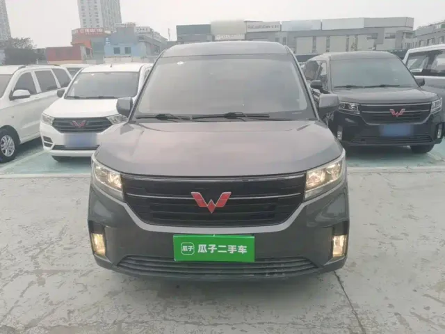 Wuling Zhengcheng — Фото автомобиля 2