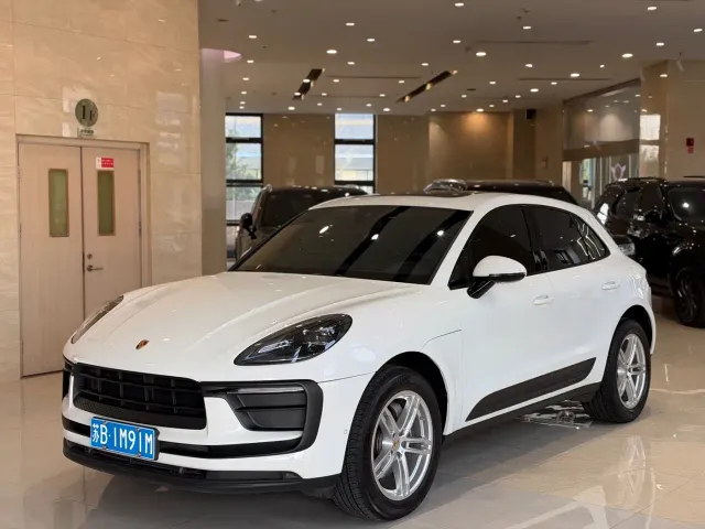 Фотография автомобиля — Porsche Macan