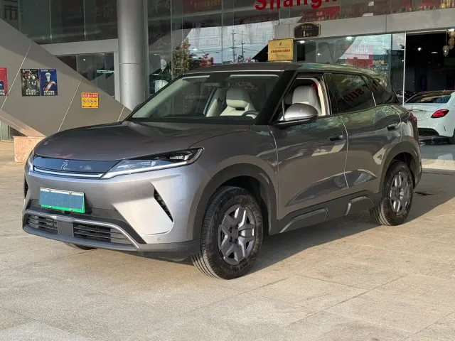 Фотография автомобиля — BYD Yuan UP