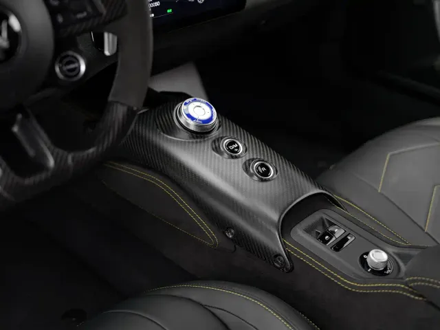 Maserati MC20 — Фото автомобиля 18