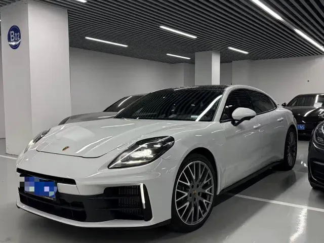 Фотография автомобиля — Porsche Panamera