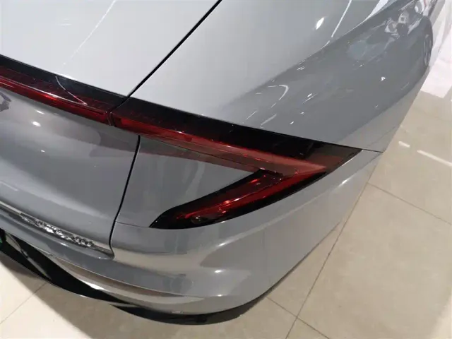 Wuling Starlight — Фото автомобиля 23