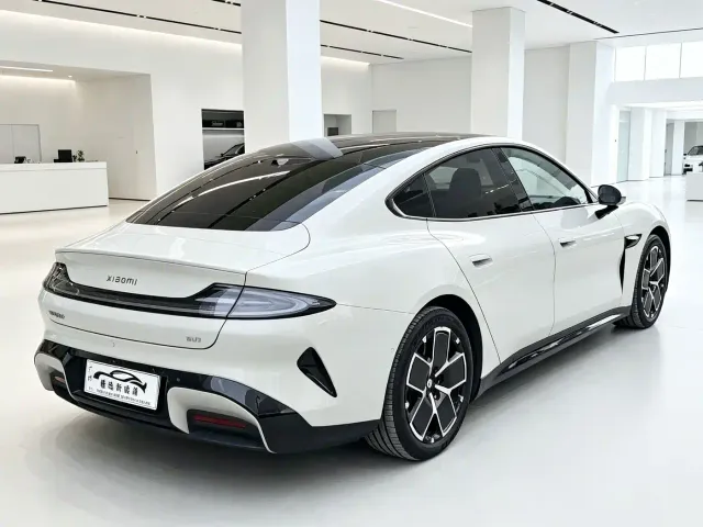 Xiaomi SU7 — Фото автомобиля 25