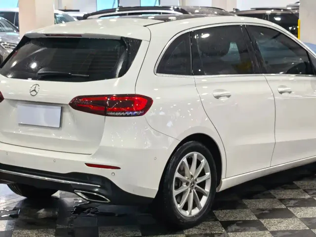 Mercedes-Benz B-Class — Фото автомобиля 3