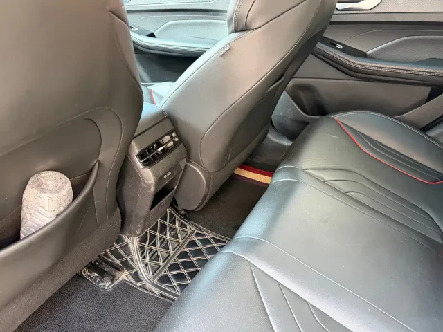 Geely Binrui — Фото автомобиля 12