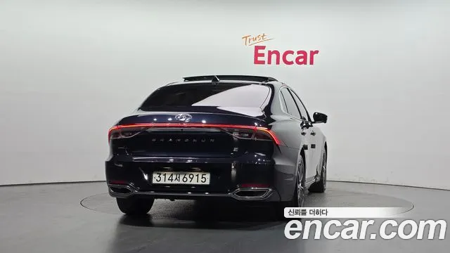 Hyundai Grandeur Новый Grandeur IG — Фото автомобиля 4