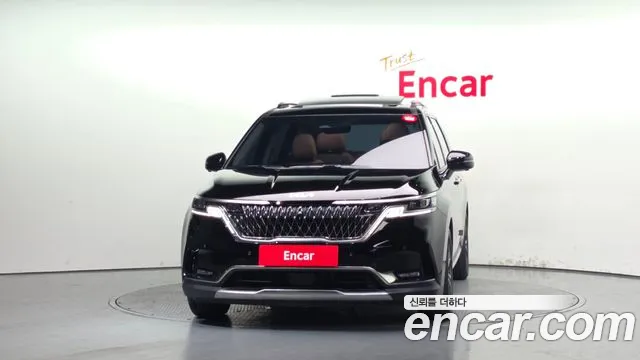 Kia Canival Carnival 4 поколение Бензин 7 мест Signature — Фото автомобиля 3
