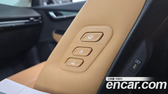 Kia EV6 — Фото автомобиля 24