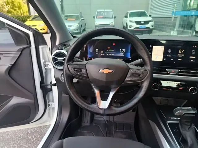 Chevrolet Monza — Фото автомобиля 10