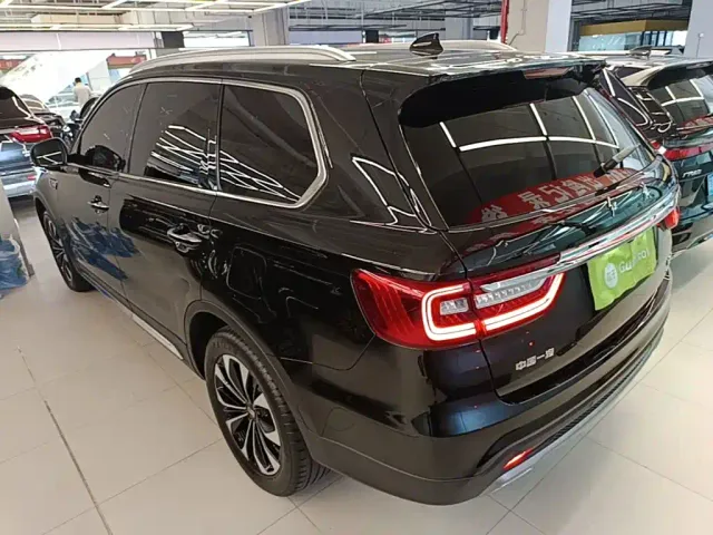 Hongqi HS7 — Фото автомобиля 4