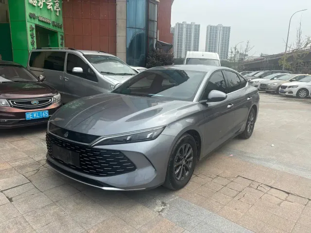Фотография автомобиля — BYD Qin L