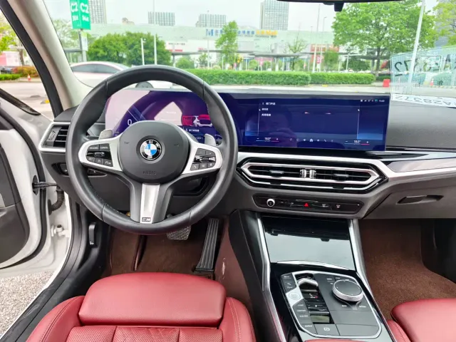 BMW 3 Series — Фото автомобиля 21